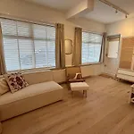 Summertime Apartment *